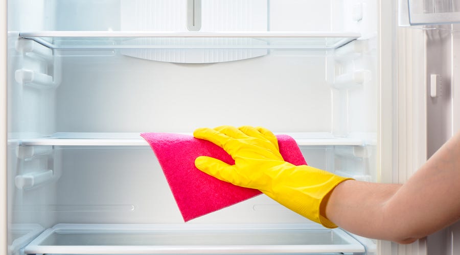 Use Vinegar and Water to Clean Your Fridge